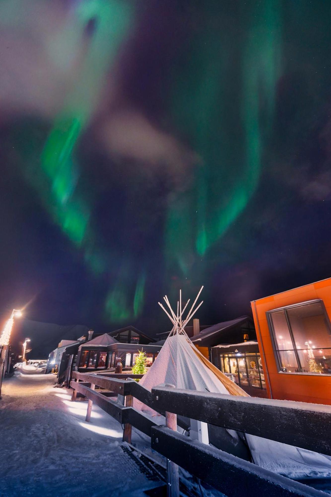 Svalbard Hotell | Polfareren Longyearbyen Exterior photo