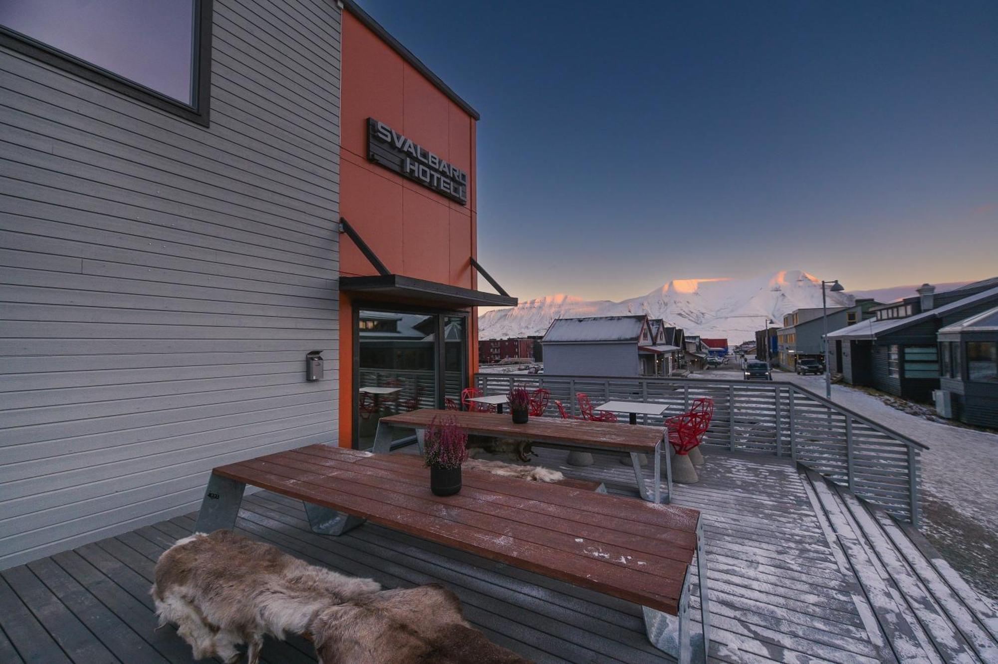 Svalbard Hotell | Polfareren Longyearbyen Exterior photo