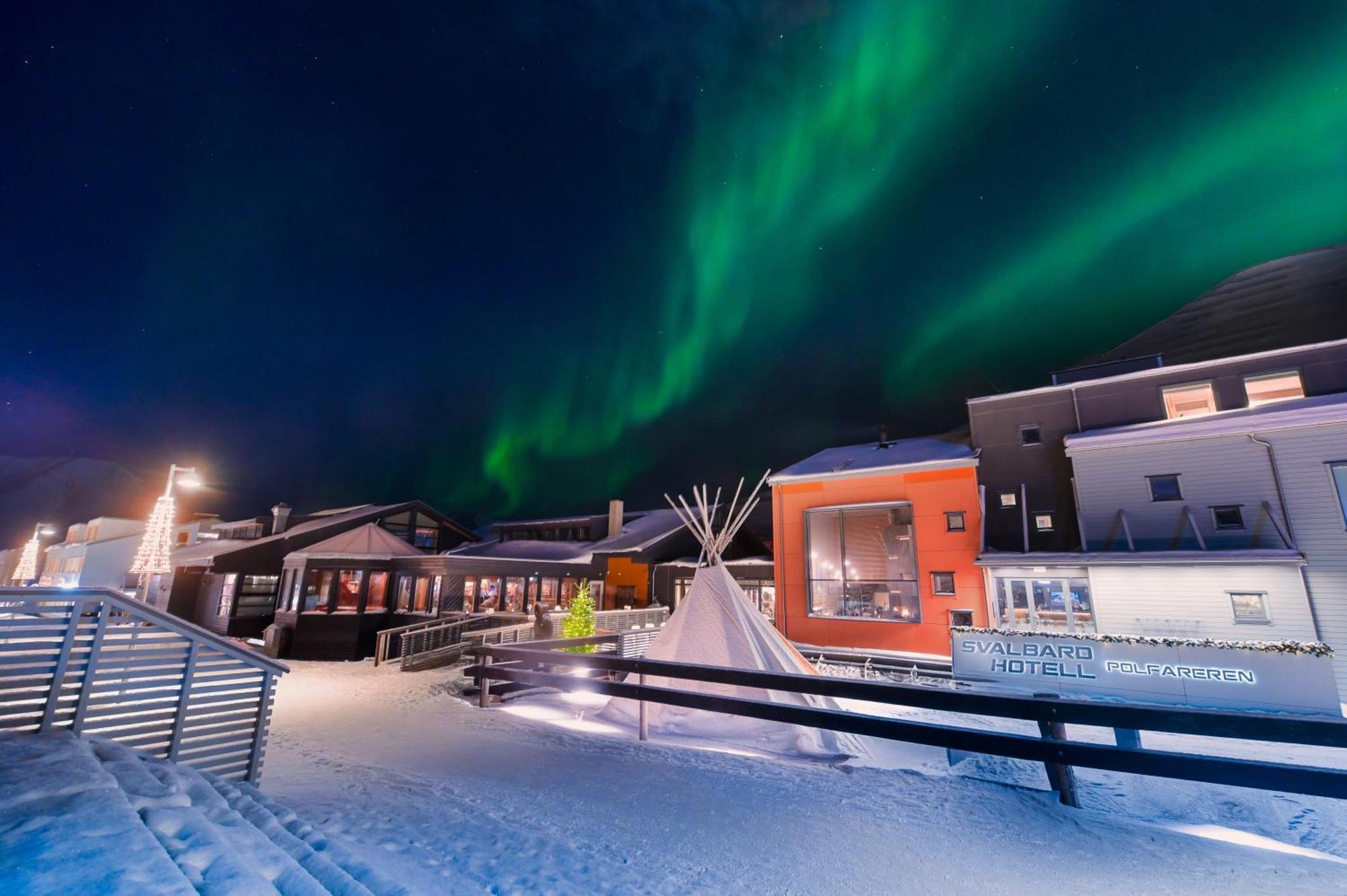 Svalbard Hotell | Polfareren Longyearbyen Exterior photo