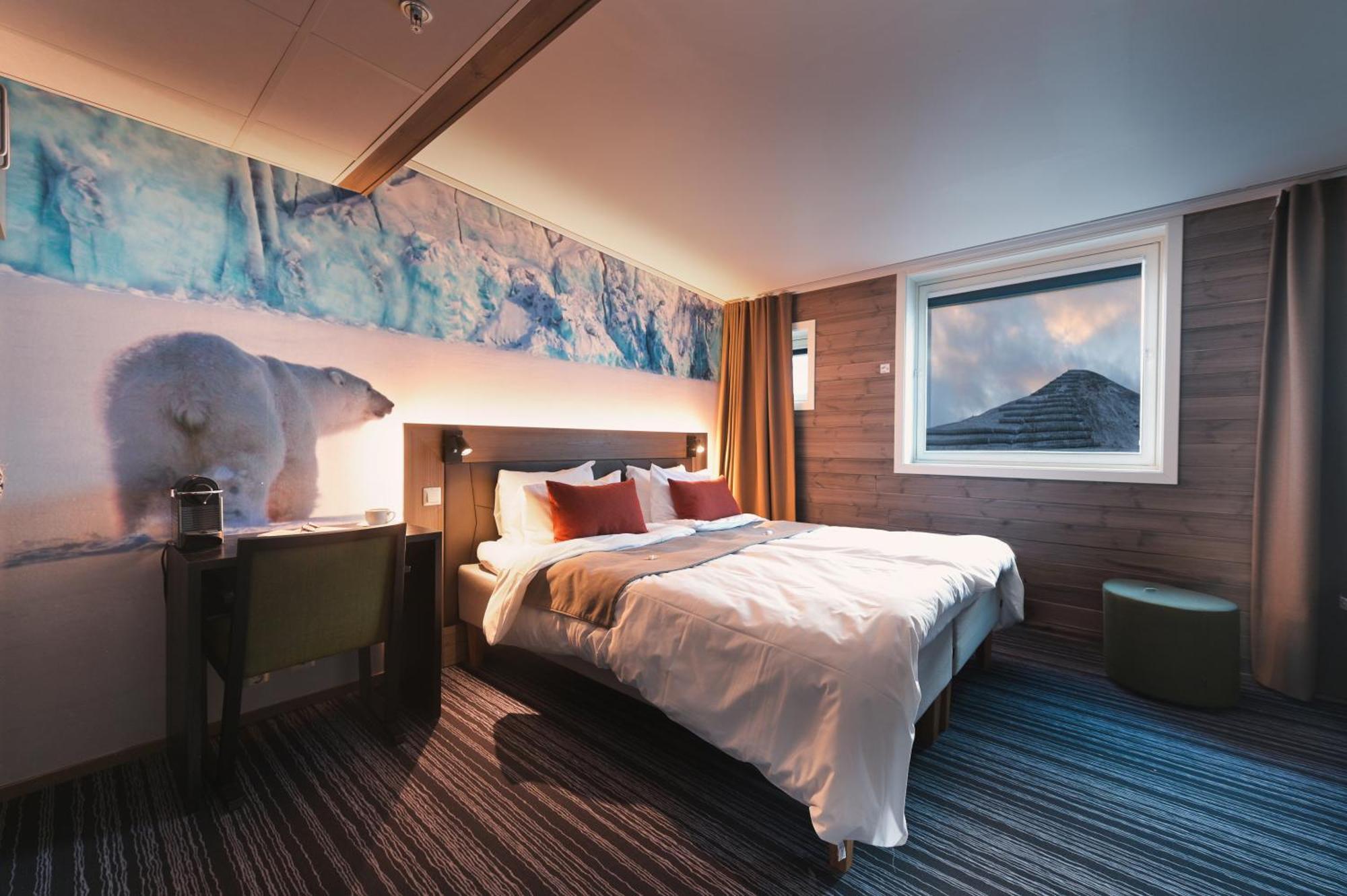 Svalbard Hotell | Polfareren Longyearbyen Exterior photo