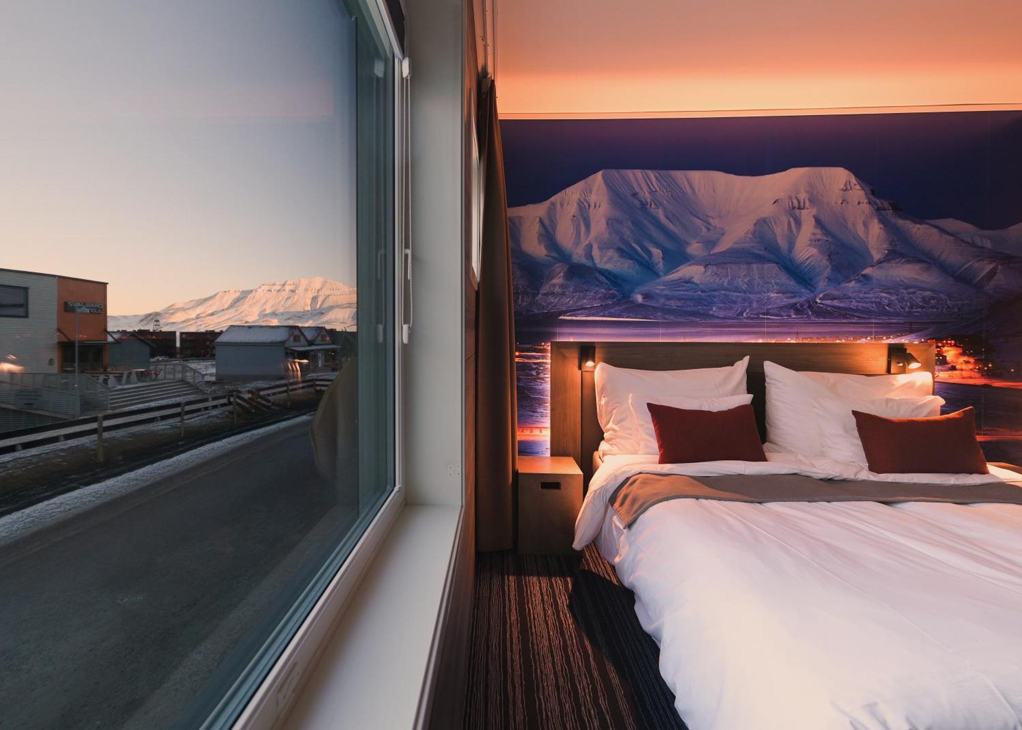 Svalbard Hotell | Polfareren Longyearbyen Exterior photo