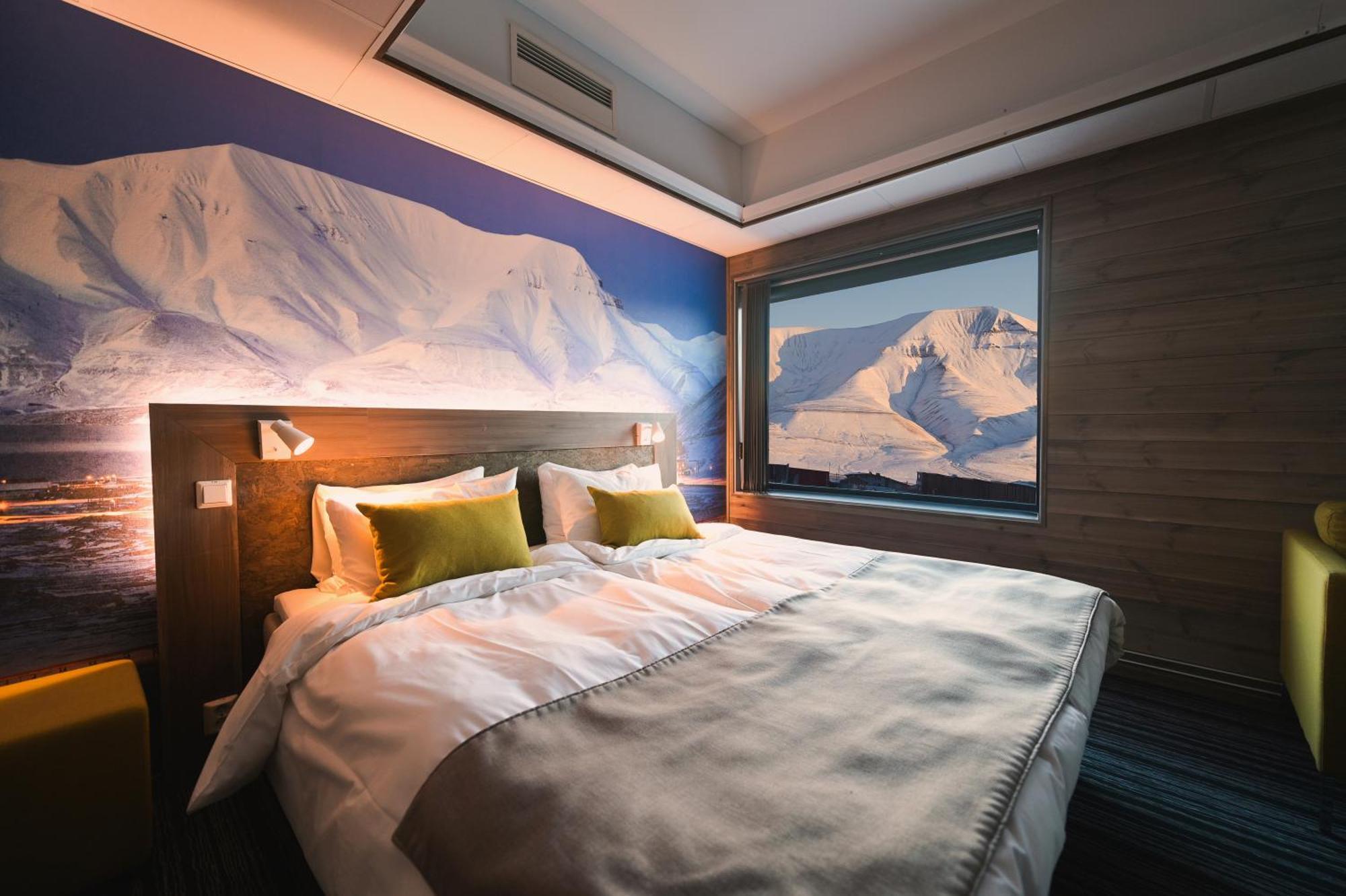 Svalbard Hotell | Polfareren Longyearbyen Exterior photo