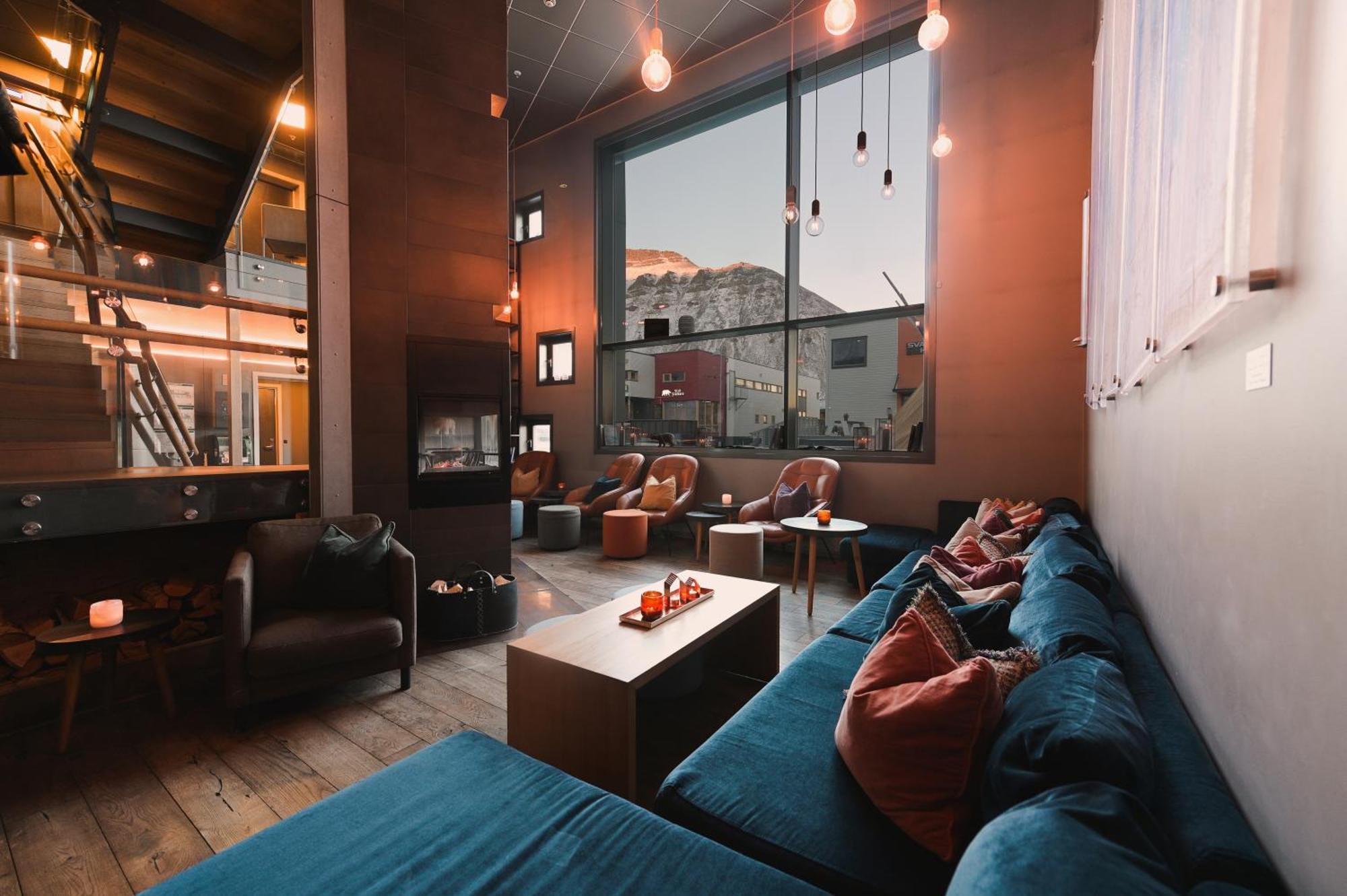 Svalbard Hotell | Polfareren Longyearbyen Exterior photo